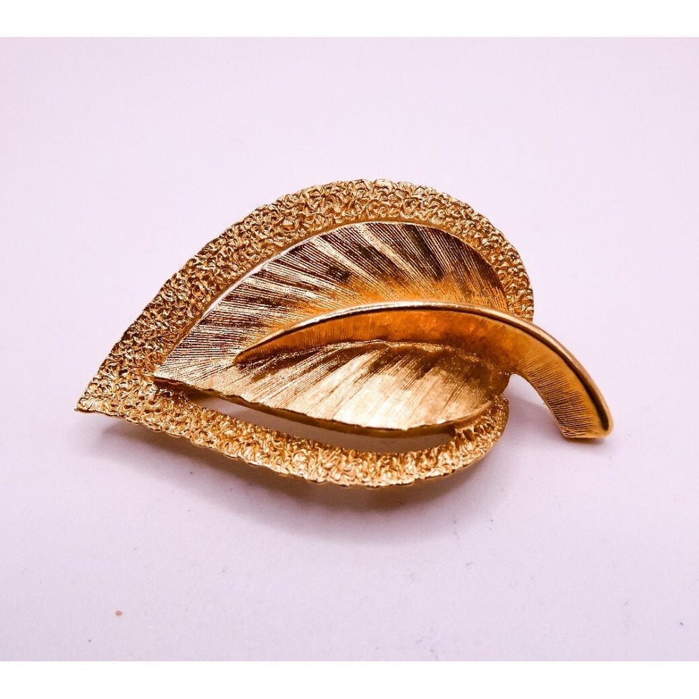 Vintage Monet Modernist Gold Tone Leaf Brooch Pin Textured Retro MCM
